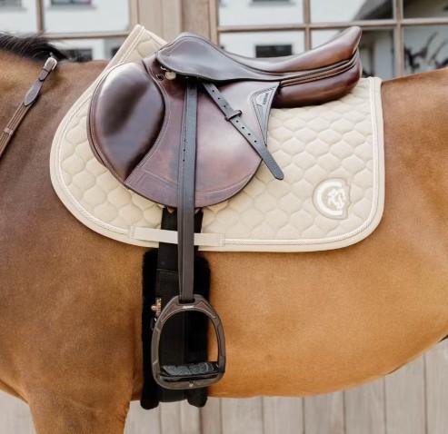 KENTUCKY SADDLE PAD ONION QUILT 3D LOGO JUMPING KENTUCKY Beige sottosella tecnico - immagine 3